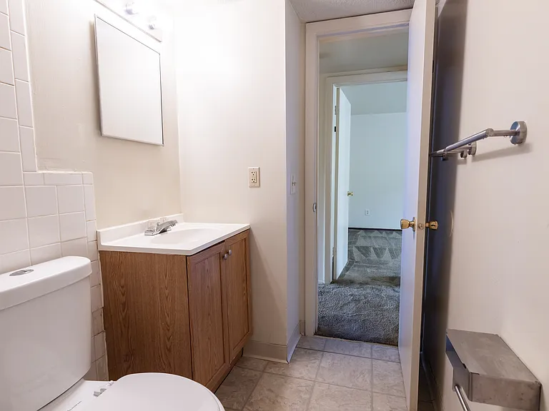 Versailles Castle Apartments — Photo 14