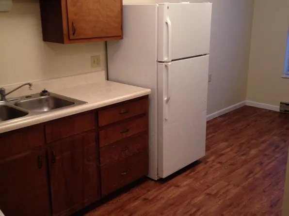 Fayette Manor, 307 E Hackberry St APT B3, Fayette, MO 65248