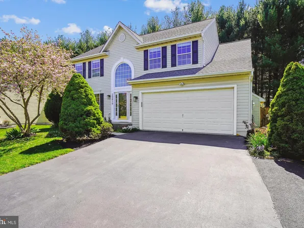 20819 Tall Forest Dr, Germantown, MD 20876