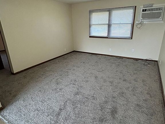 2nd image of 690 Rock Island Ave #1