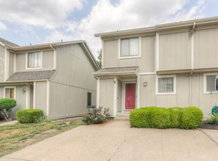 6539 Halsey St, Shawnee, KS 66216