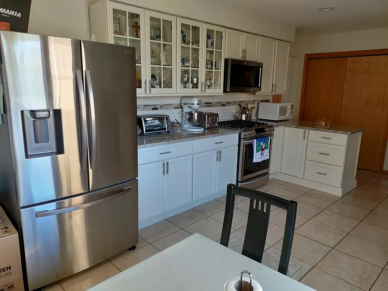 8919 Ozark Ave — Photo 6