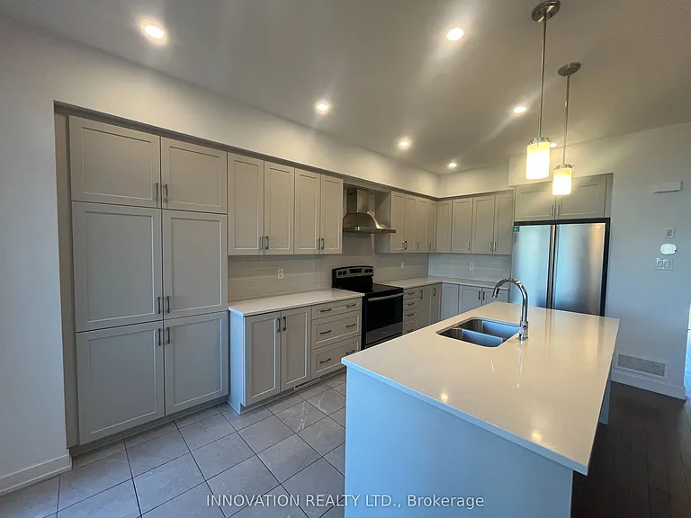 237 Finsbury Ave — Photo 8