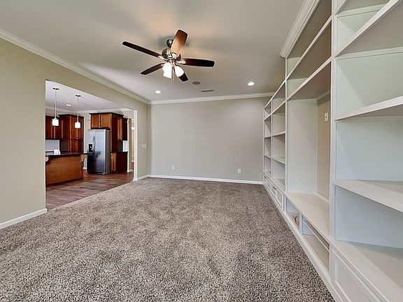 5th image of 2325 Talon Dr
