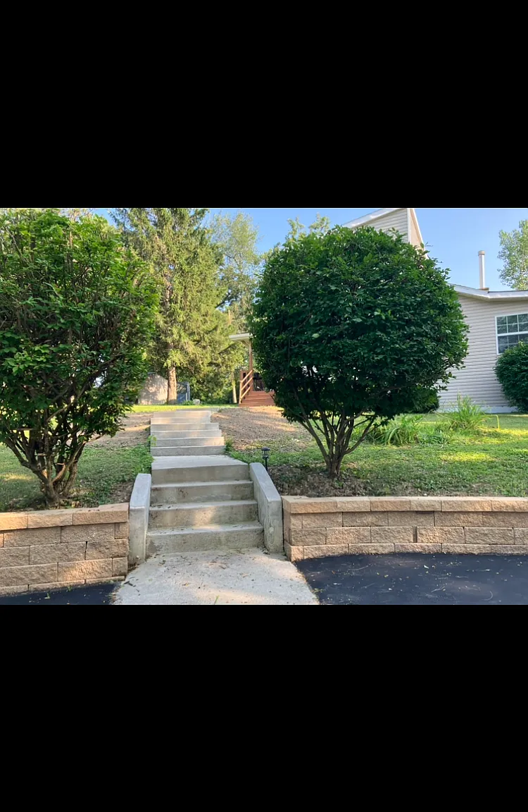 112th Pl, Trevor — Photo 2