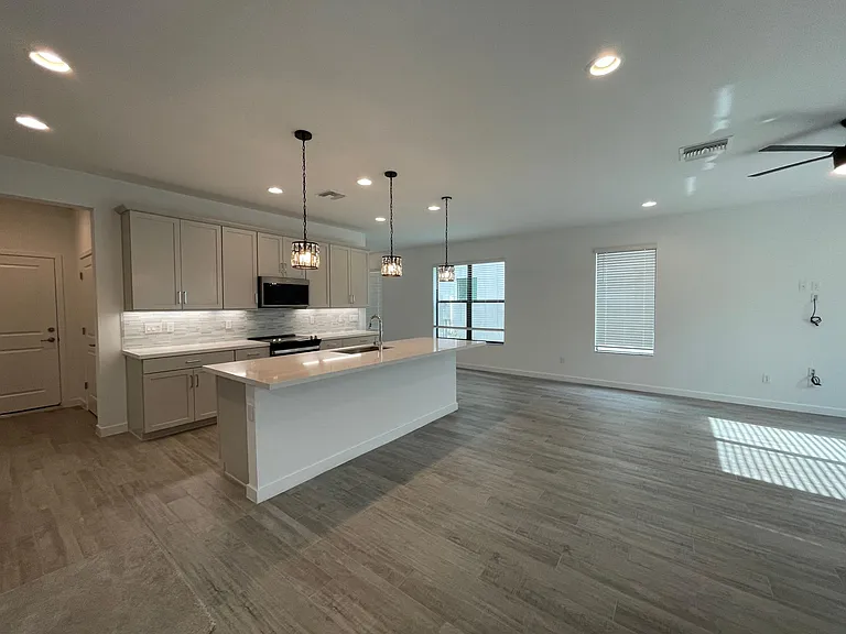 4337 Arcturus Ln — Photo 8