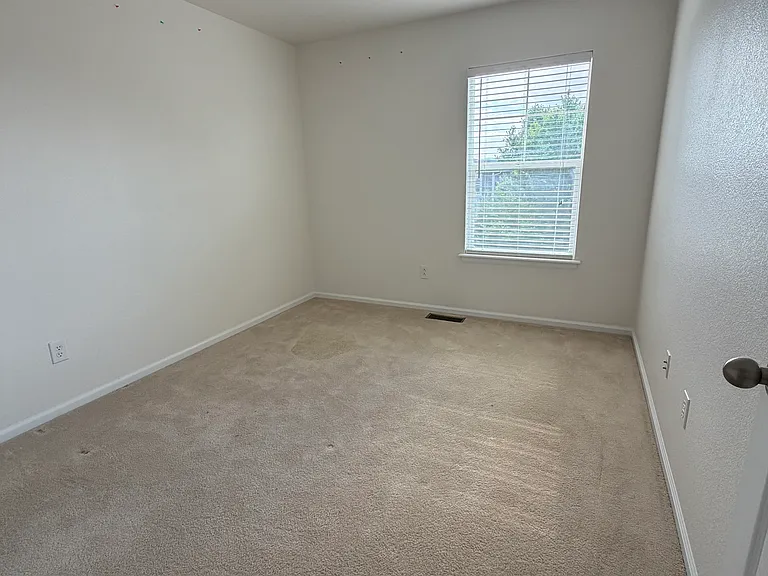 5556 Abbeywood Cir — Photo 14