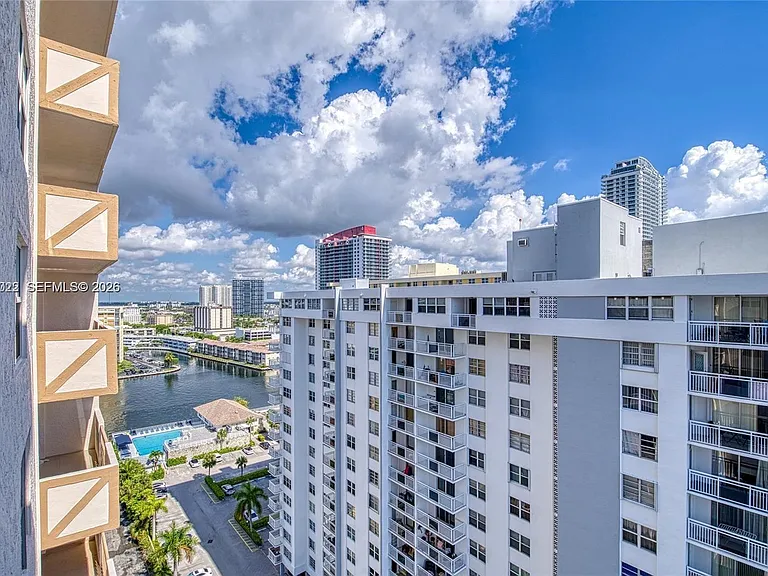 1865 S Ocean Dr #15C — Photo 4