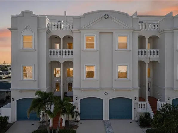 125 Brightwater Dr APT 2, Clearwater, FL 33767