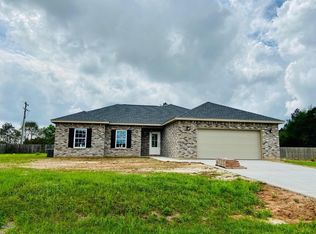 15 Meadow Path Cir, Picayune, MS 39466