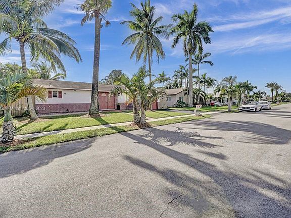 3rd image of 8330 NW 44th Ct