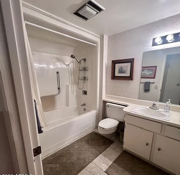 11610 N Rio Vista Dr — Photo 13