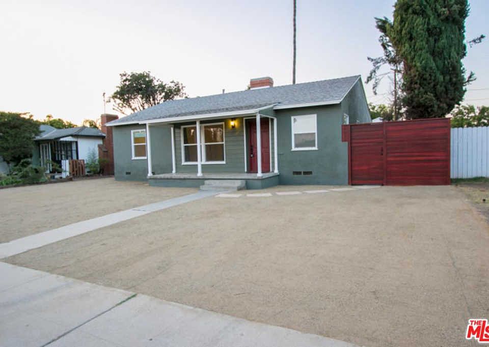 1st image of 17131 Saticoy St