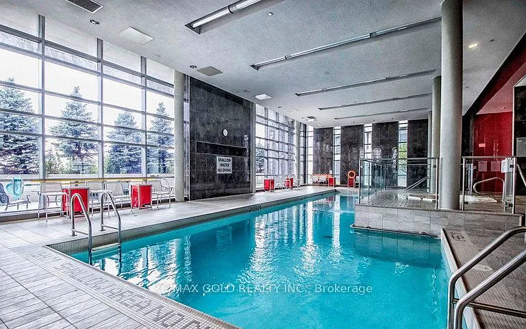 135 Village Green Sq #198 — Photo 11