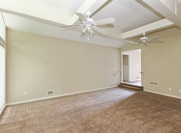 5th image of 539 Safari Cir