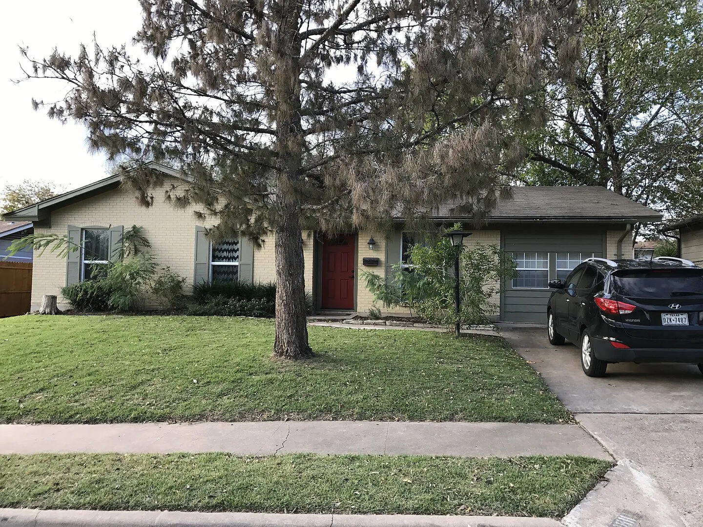 House on Plymouth — Photo 4