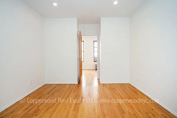 Rented by Copperwood Real Estate | media 17