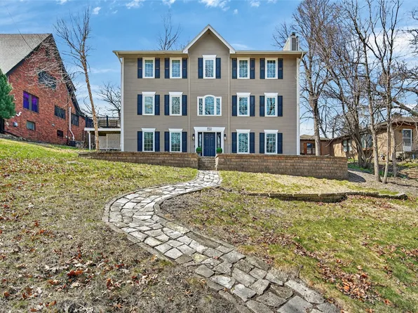 724 50th St, Des Moines, IA 50312