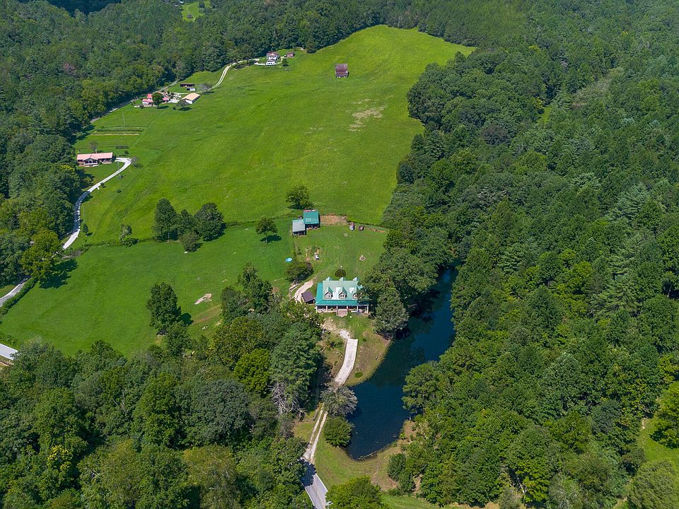 1st image of 2020 Deermont Rd