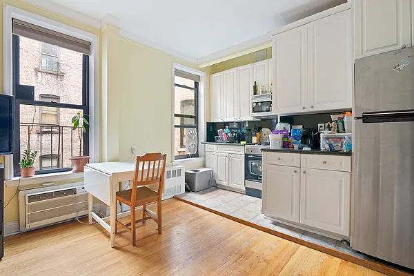 Rented by Compass | media 9