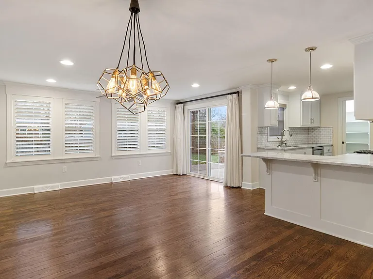 7343 Rosewood St — Photo 13