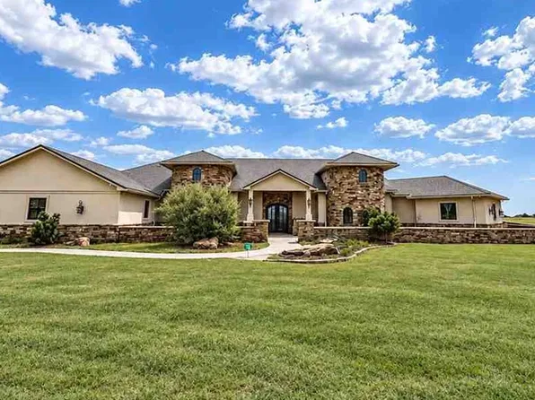 350 NW Hilliary Rd, Lawton, OK 73507
