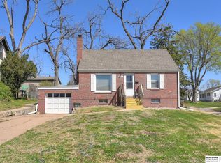 5515 Woodlawn Ave, Ralston, NE 68127