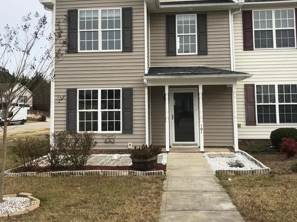 101 Gatwick Ct, Clayton, NC 27520