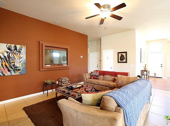 3rd image of 54325 Avenida Carranza