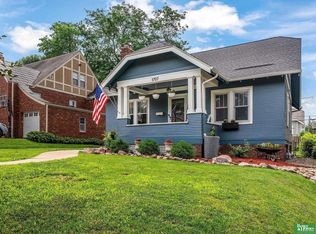 5707 Pacific St, Omaha, NE 68106