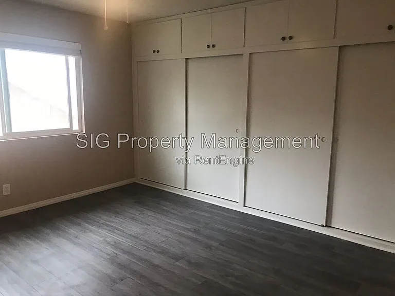 1126 E Doran St — Photo 9