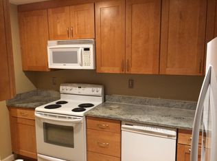 24 Holly Ln #262F, Chestnut Hill, MA 02467