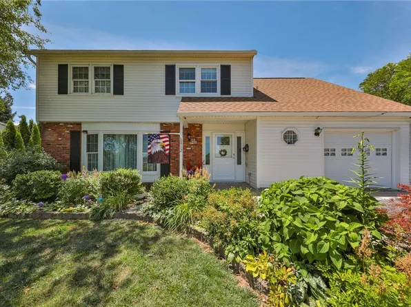 912 N 3rd St, Emmaus, PA 18049