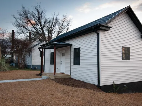 144 Wood Ave, Danville, VA 24541