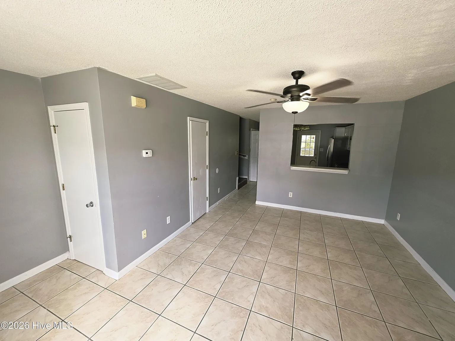 2 bed, 2.5 bath, $1,250 — Photo 3