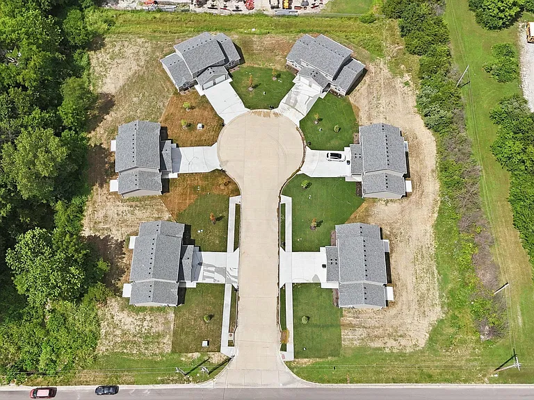 15405 Corbin Ct — Photo 12