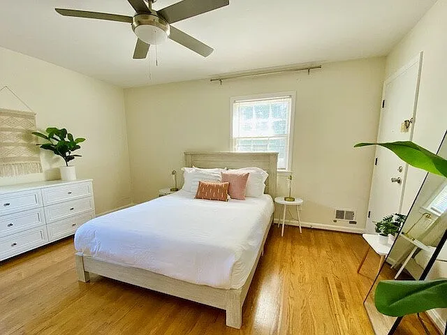 1423 Everett Ave #1 — Photo 4