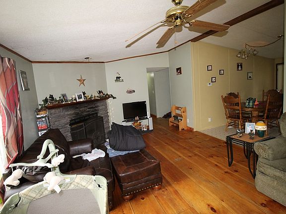 5th image of 7 Lilac Ave