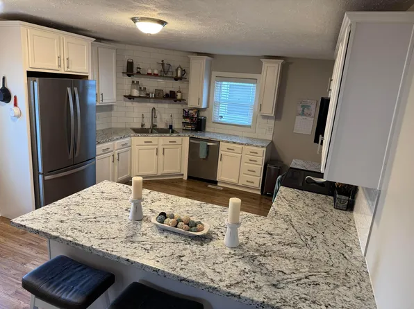 484 E Main St, Circleville, OH 43113