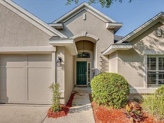 3rd image of 2431 Winchester Ln