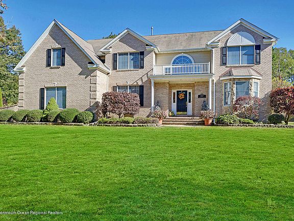 4th image of 2017 Basswood Hollow Dr