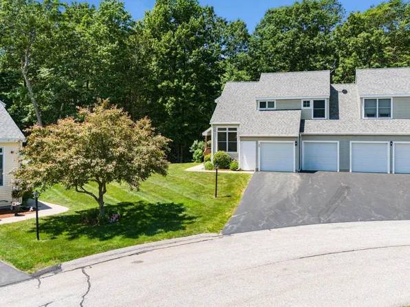 33 Coles Way #33, Atkinson, NH 03811