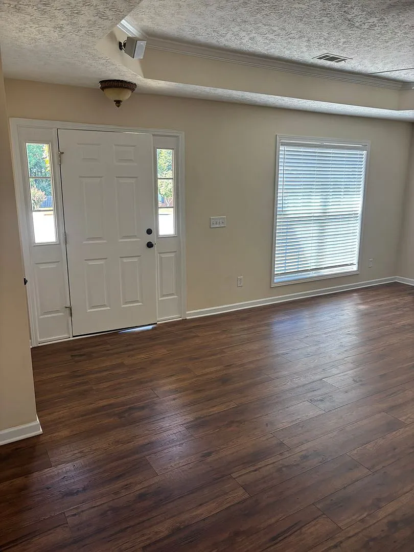 Charming Home with 2-Car Garage, Fenced Yard & Modern Kitchen — Photo 2