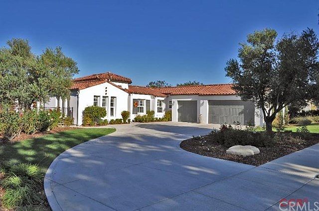 1st image of 838 Hacienda Cir
