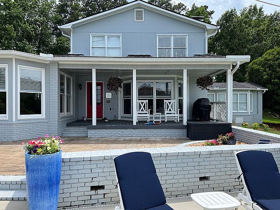 3rd image of 239 Lee Road 342