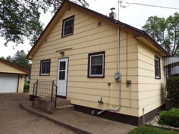 2nd image of 1441 N Superior St