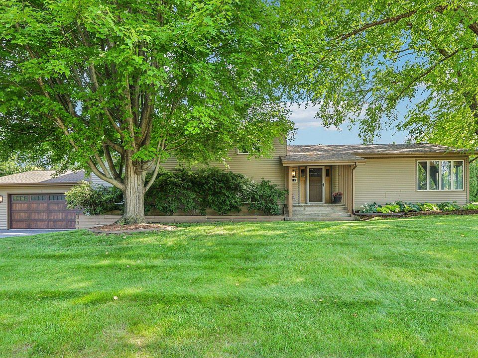 1st image of 1113 Wexford Dr