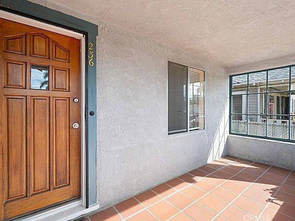 4th image of 234 W 12th St #234