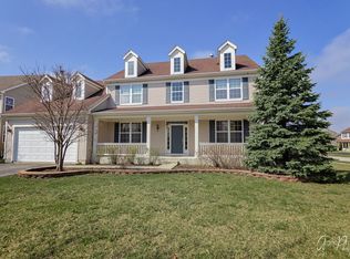 2350 Fishhook Way, Wauconda, IL 60084