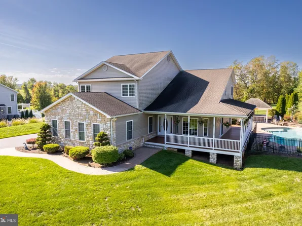 3010 Acorn Hill Dr, Westminster, MD 21158